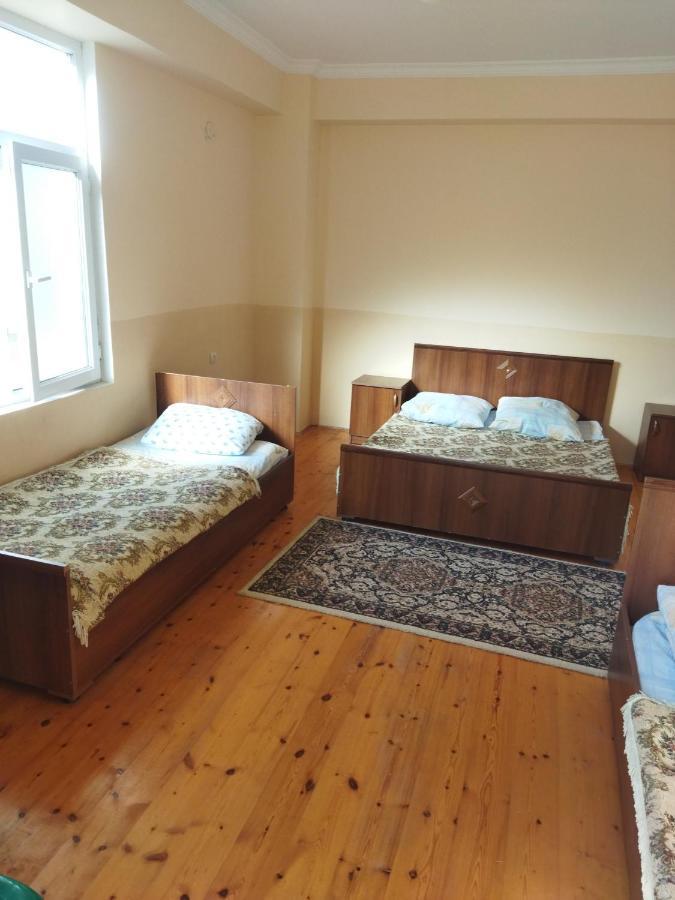 Rey 2 Panzió Nabran Szoba fotó