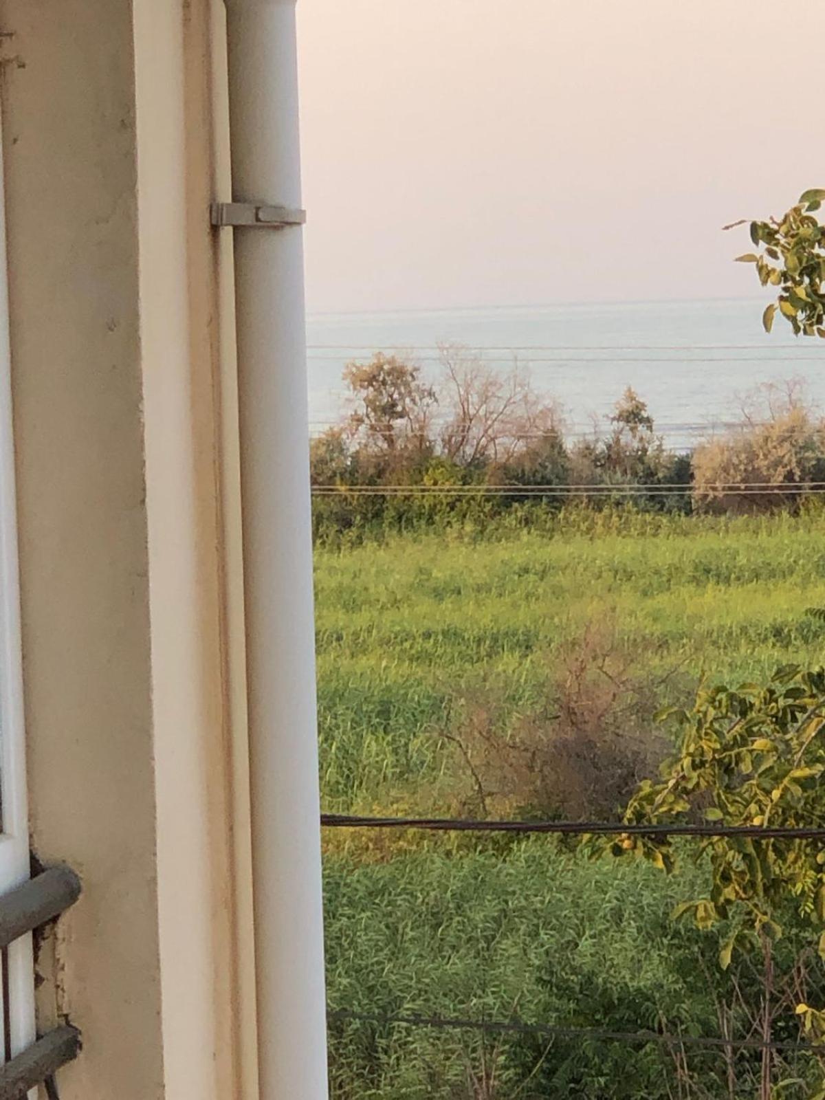 Rey 2 Panzió Nabran Szoba fotó